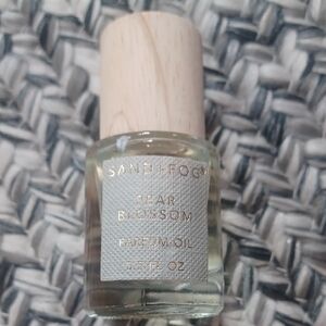 Sand+Fog Pear Blossom Parfum Oil